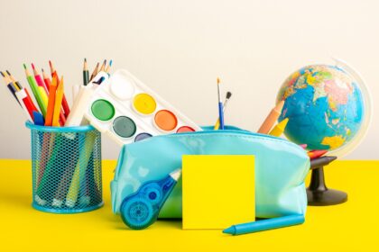 Pomoce edukacyjne do domu - jak pomóc dziecku w nauce?